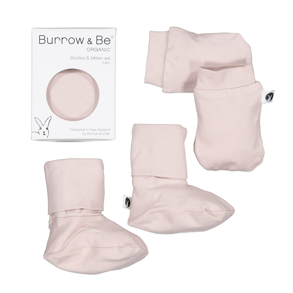 Booties & mittens set // blush - gift box nz