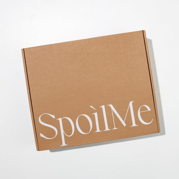 ESSENTIALS GIFT BOX