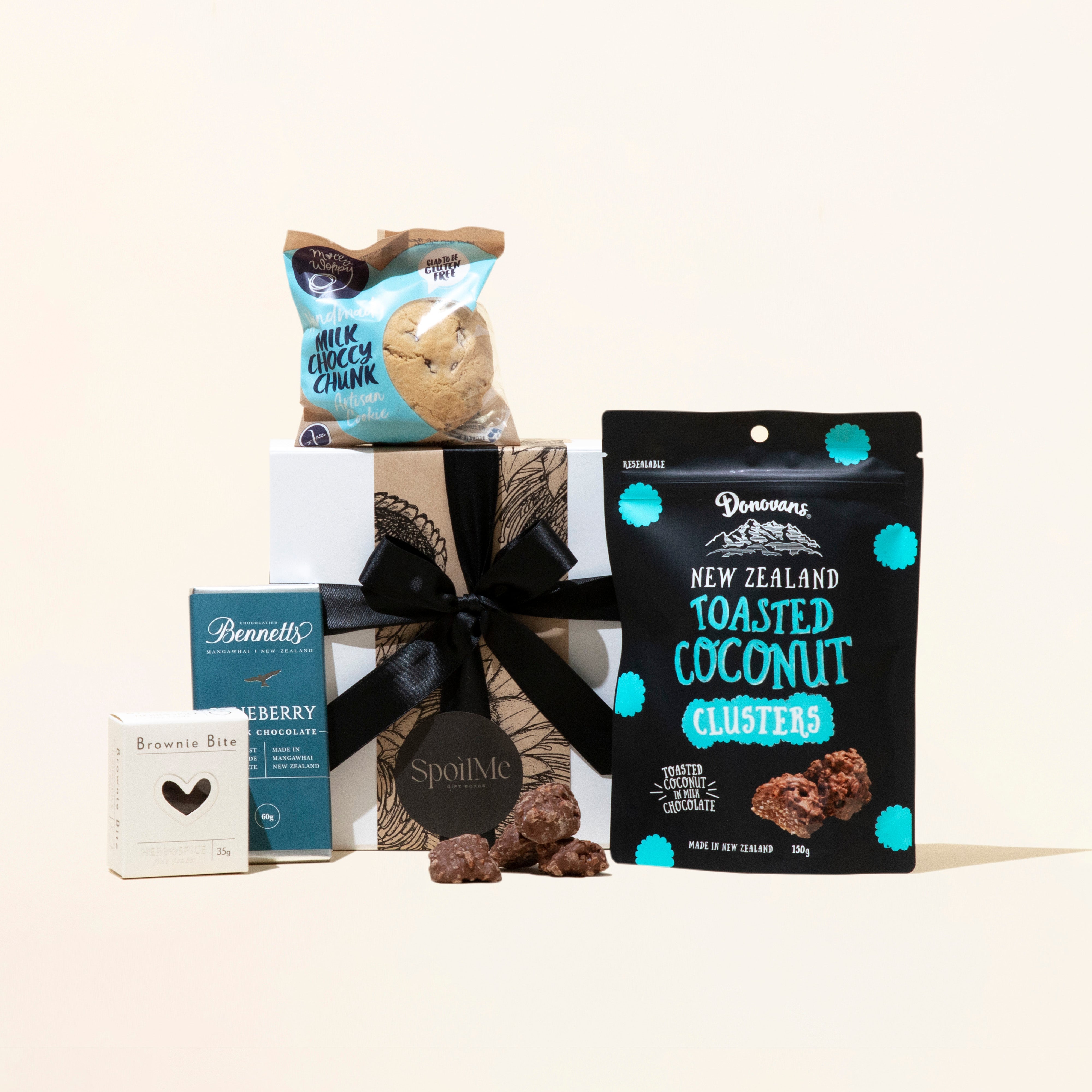 Petite treats / blue gift box - gift box nz