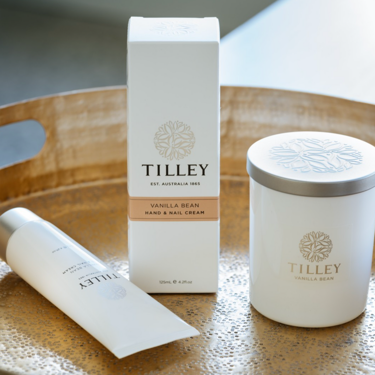 Vanilla soy candle 240g / 45 hour - gift box nz